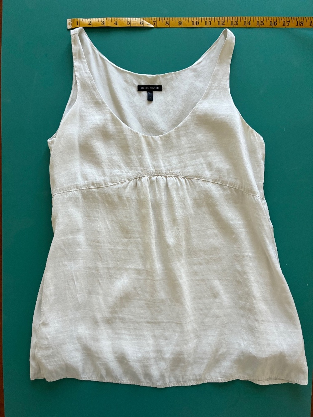 Eileen Fisher 100% Silk Blouse with Pockets Beautiful Neutral Color Size Small